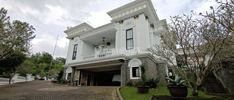 Rumah Classic Luas 2 Lantai View Gunung Ada Kolam Renang, Cocok Untuk Kel.besar 1