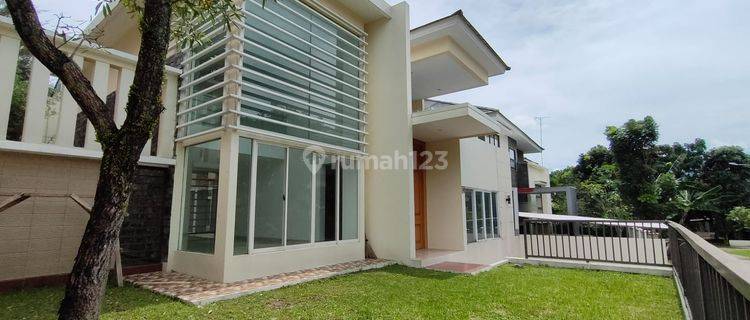 Rumah Minimalis 2 Lantai Baru, Dengan Halaman Luas, di Sentul City, Bogor 1