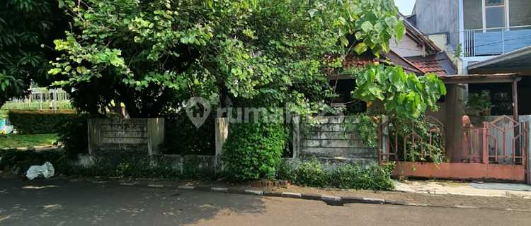 Corner Land Calculated House Strategic Location in Sector 3 Bintaro Jaya 1