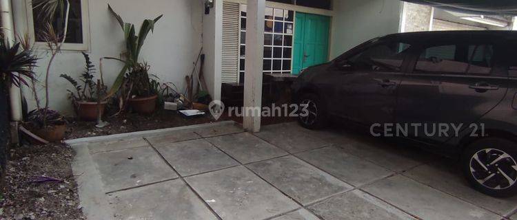 Rumah Cocok Untuk Tempat  Tinggal / Usaha / Kantor Di Turangga 1