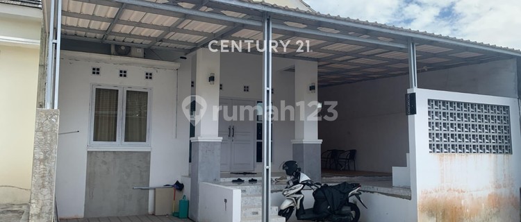 Nice House in Buana Royale Residence Near Transmart Tasik 1