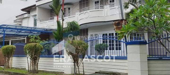 Dijual Rumah Hook Inti Kota Medan Komplek Taman Malibu Siap Huni 1