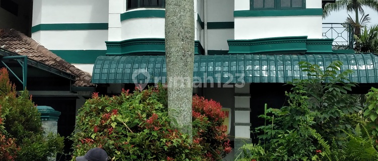 Disewakan Rumah Tinggal Bawa Koper Full Furnish di Royal Sumatera 1