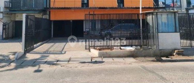 For Sale: Attached Shophouses in Kedoya Raya 1