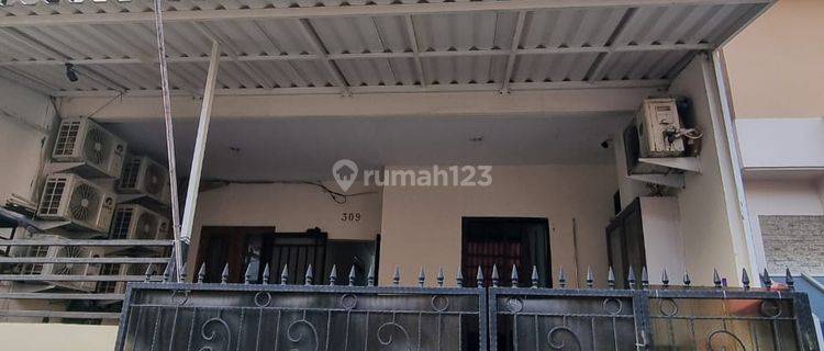 Rumah Kost Roi 8 di Tanjung Duren 1