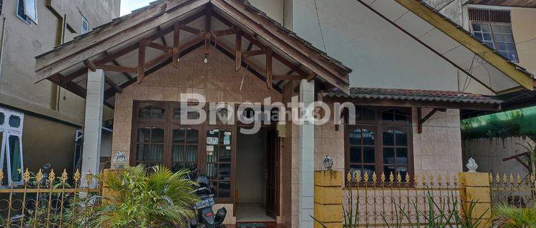 RUMAH DIJUAL DI TENGAH KOTA 1
