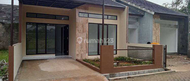 Rumah Minimalis Ready Siap Huni di Gandoang Cileungsi Jawa Barat 1