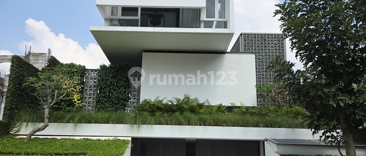 Rumah Mewah Full Furnished di Green Candi Residence 1