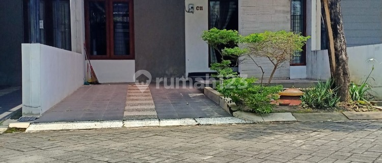 Rumah Bagus Siap Huni di Graha Slamet Riyadi Gayamsari 1