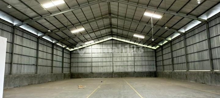 Good Spacious Ready-to-Use Warehouse in Bsb City 1