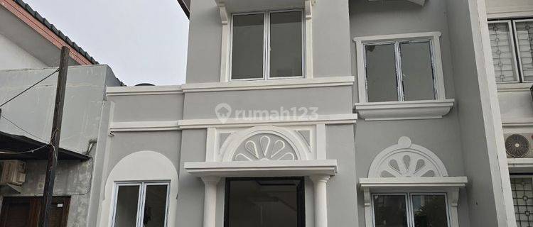 Dijual Butuh Cepat Rumah Legenda Wisata Cibubur 1