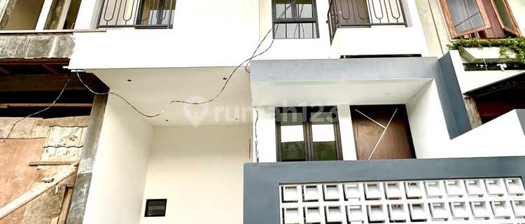 Ready-to-Live House in Blimbing Near Suhat 1