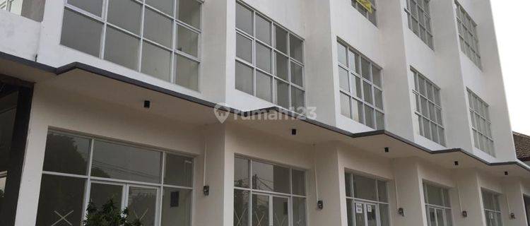 Ruko 3,5 Lantai di Cibubur Jakarta Timur 1