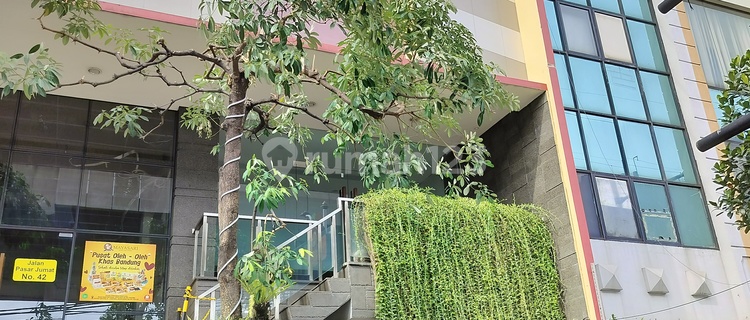 For Rent: Shop House in a Strategic Location in South Jakarta 1