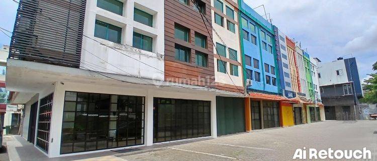 Disewakan Ruko 3 Lantai Akses Lift  Bintaro Jakarta Selatan 1