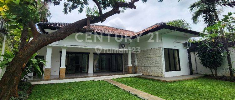 Rumah Asri Dan Homey Di Kemang, Jakarta Selatan 1