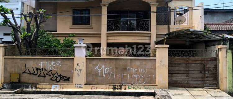 dijual rumah 2 lantai dekat mall central park dan taman anggrek tomang jatipulo jakarta barat 1