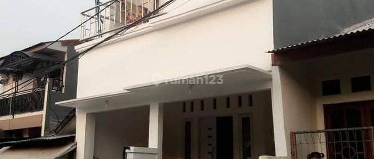 Rumah Seken Terawat Hadap Utara 15 menit ke Cibinong City Mall Siap KPR J21394 1