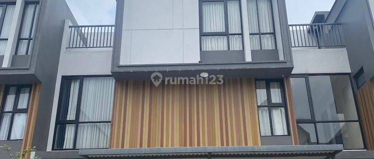 Rumah Idaman 3 Lt Hadap Selatan 10 Menit ke Mall CIputra CIbubur J29078 1