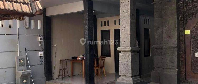 Disewakan Rumah 2 Lantai Kosongan Di Renon 1