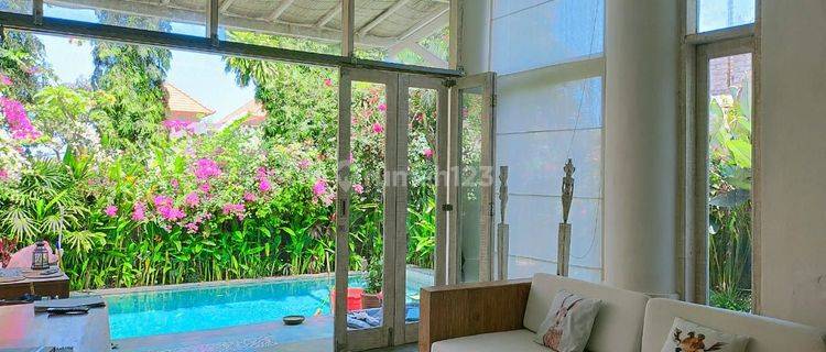 Beautiful villa for sale in Canggu Batu mejan 1