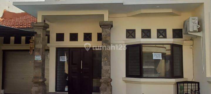 Disewakan rumah townhouse di Jl. Gatot subroto Timur Denpasar 1