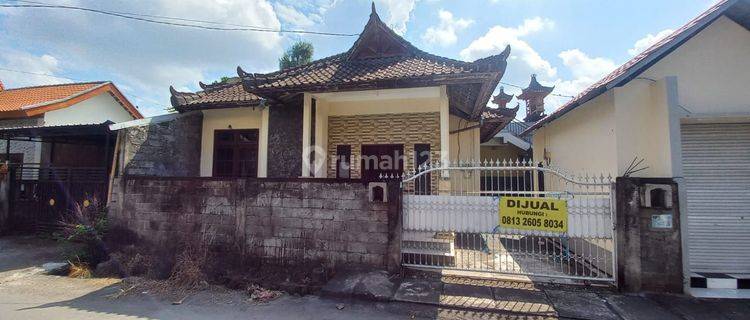 Di jual rumah bonus kios di Penatih Denpasar 1