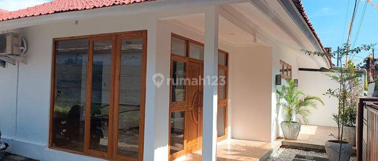 Di Jual Rumah Cantik Dekat Airport Ngurah Rai Tuban 1