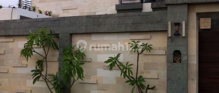 Disewakan Rumah 2 Lantai Fully Furnished Di Renon 1