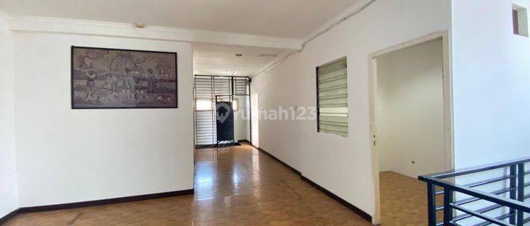 Di Sewakan Rumah 2 Lantai Mangga Besar, Siap Huni 1