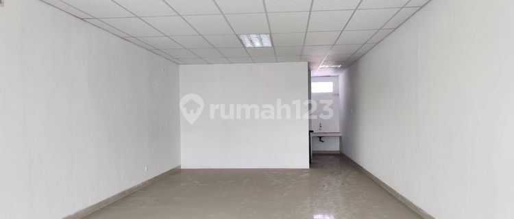 For Rent: 4.5-Story Shop House in Sunter, Inside Prime Office Area Compound 1