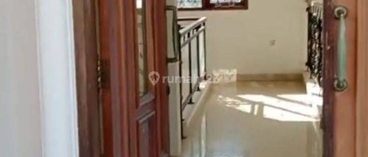 Dijual Rumah Bagus 2 Lantai di Kavling Dki Meruya Jakarta 1
