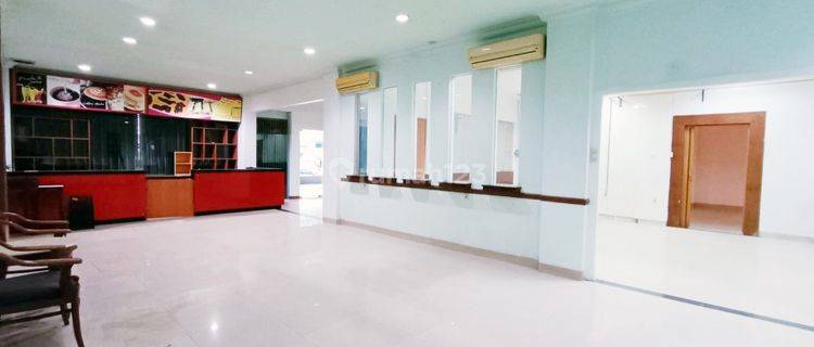 Dijual Bangunan Komersil di Jalan Utama Taman Ratu, Jakarta Barat 1