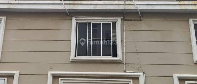 DIJUAL RUKAN 4 LANTAI CBD GREEN LAKE CITY,TANGERANG 1