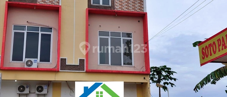 For Rent: 3-Story Shop House, Ready to Occupy and Strategically Located in Ciherang, Tapos, Depok 1