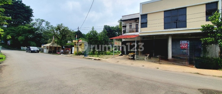 For Sale 2-Storey Shop House on Main Road 1