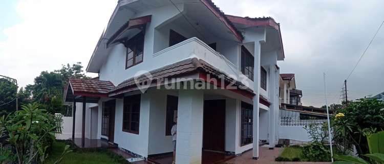 Rumah Sewa Di Bsi/bernang Siang Indahposisi Hook 1