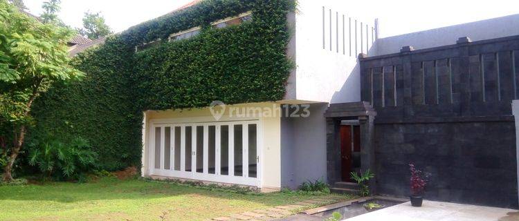 Luxurious, Modern and Quite House for Expatriat and Ambassador in Senayan Area "The Price Can Be Negotiable" 1