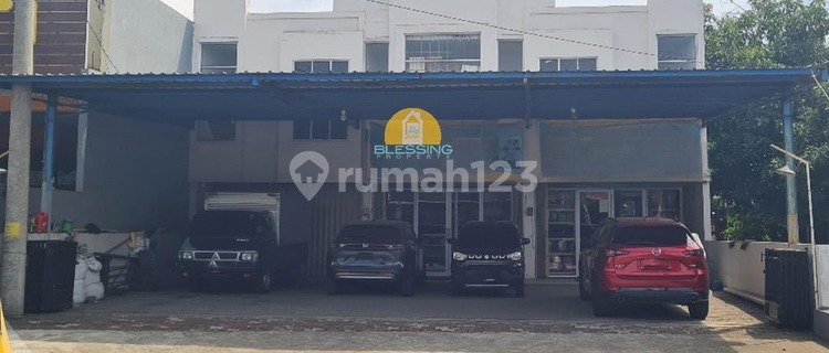 3 Ruko Strategis Siap Pakai di Jalan Besar Wolter Monginsidi 1