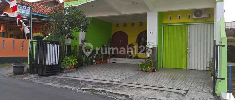 Rumah 2 Lantai Dengan View Pegunungan di Ungaran  1