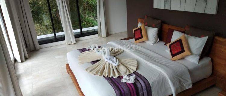 Spacious Luxury Villa Ready to Use Gianyar, Bali 1