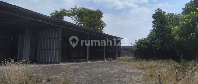 Strategic Land Ready to Use on the Edge of Padi Raya Main Road 1