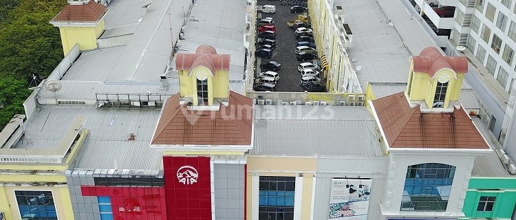 3-Story Exclusive Ruko Ready for Business on MT Haryono 1