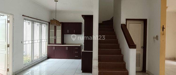 Rumah Dijual Dalam Cluster Semi Furnish di Graha Hijau Ciputat  1