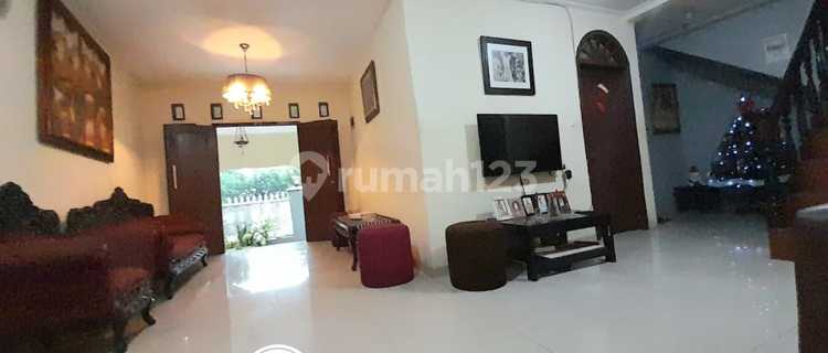 Rumah Dijual Rapih di Bintaro Pesanggrahan Jakarta Selatan 1