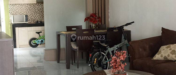 Disewakan rumah 3 kamar tidur furnished di Kota Wisata 1