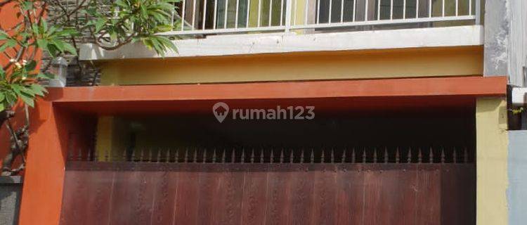 For rent/disewakan rumah moderen 2 lantai di gatsu barat 1
