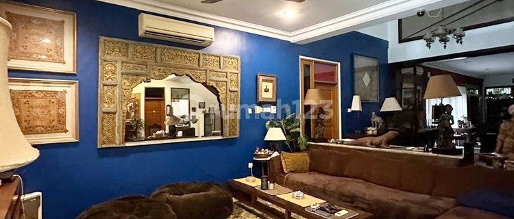 Nice And Spacious House With Strategic Location At Jl Bungur Kemang 1