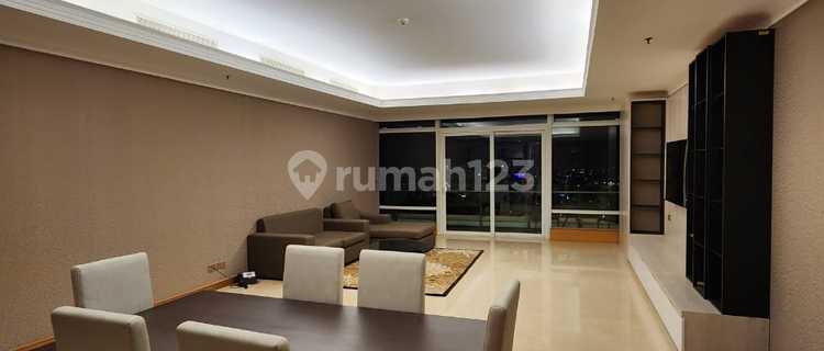 Nice 3BR Apt with Complete Facilities at Kempinski Residences 1