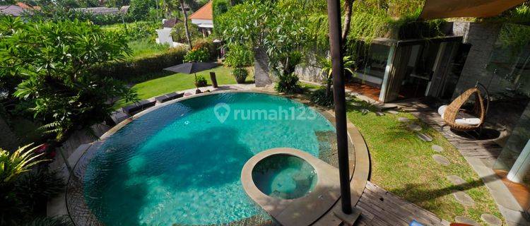 5 Bedroom Villa With Ricefield View 1